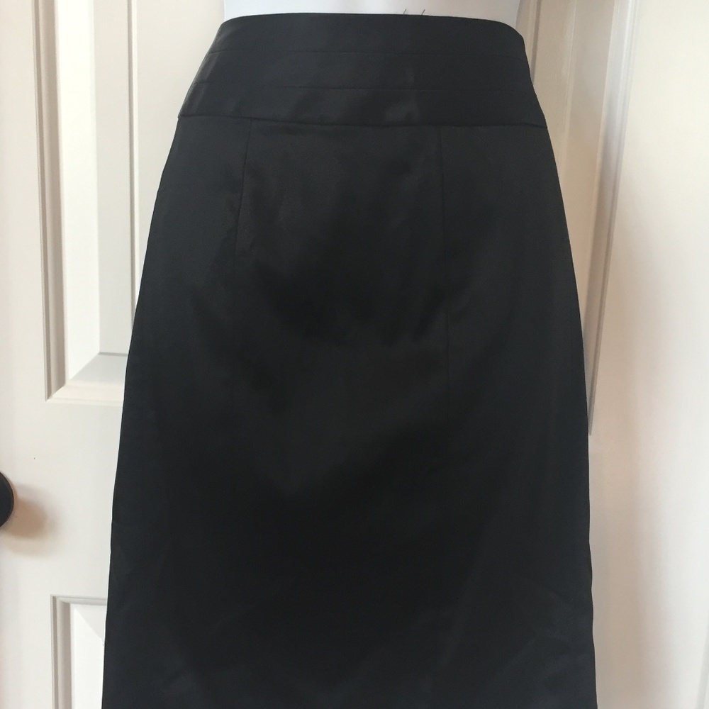 White House Black Market Tuxedo skirt
